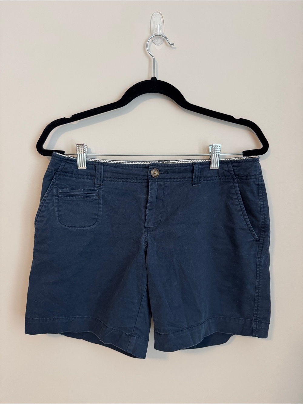 Old Navy - Navy Cotton Blend Women's Low-Rise Shorts
